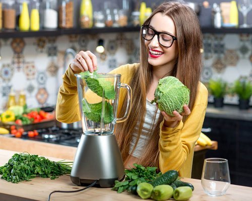 woman-making-smoothie-resize.jpg woman-making-smoothie-resize.jpg